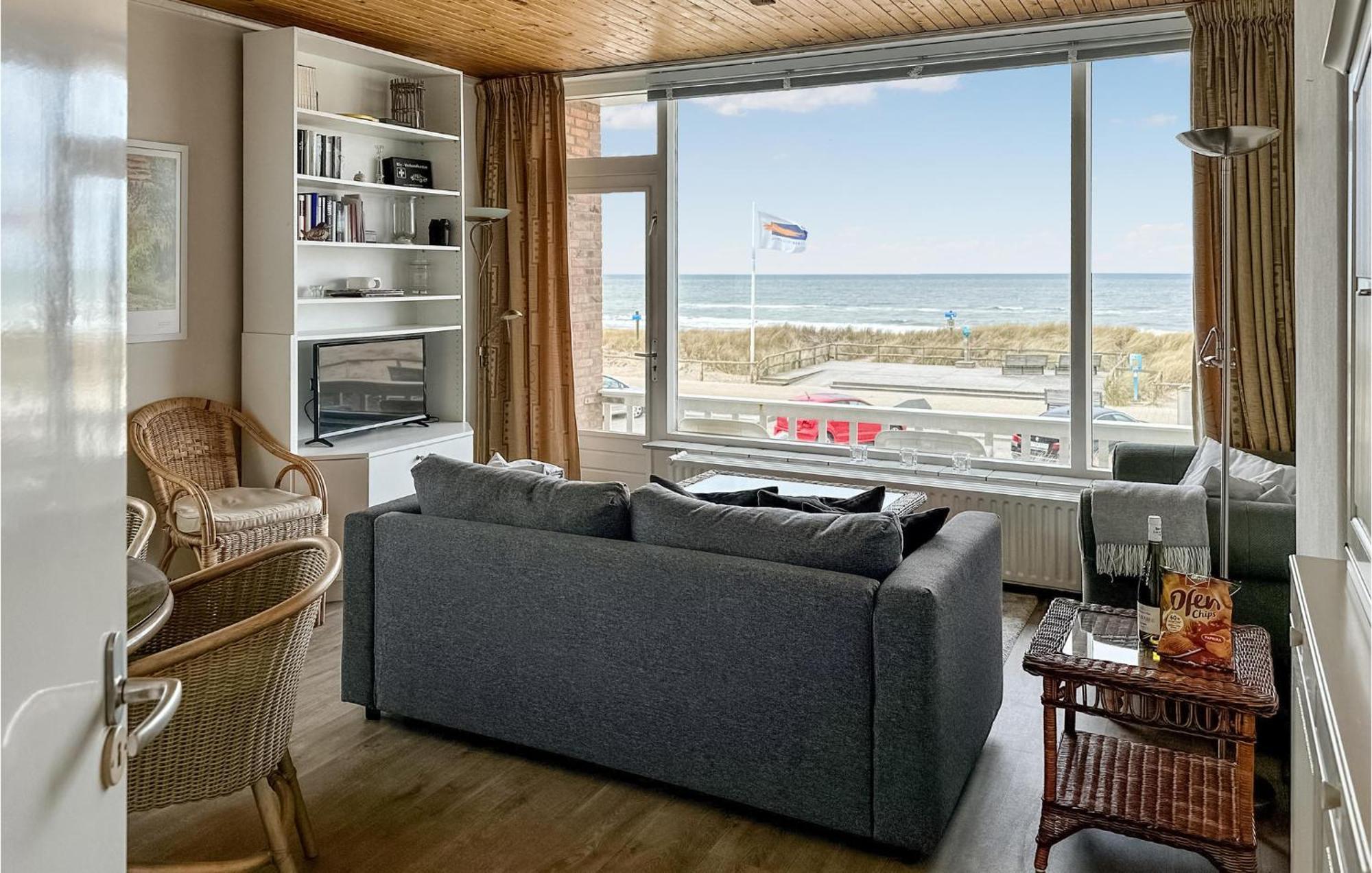 Zwaluwnest Vila Bergen aan Zee Exterior foto